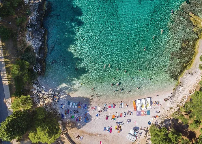 1 Bedroom Lovely In * Pola